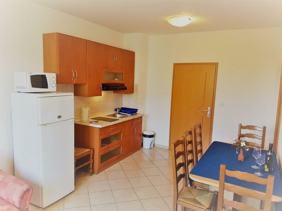 Apartments Vrtlici Stara Novalja Eksteriør bilde