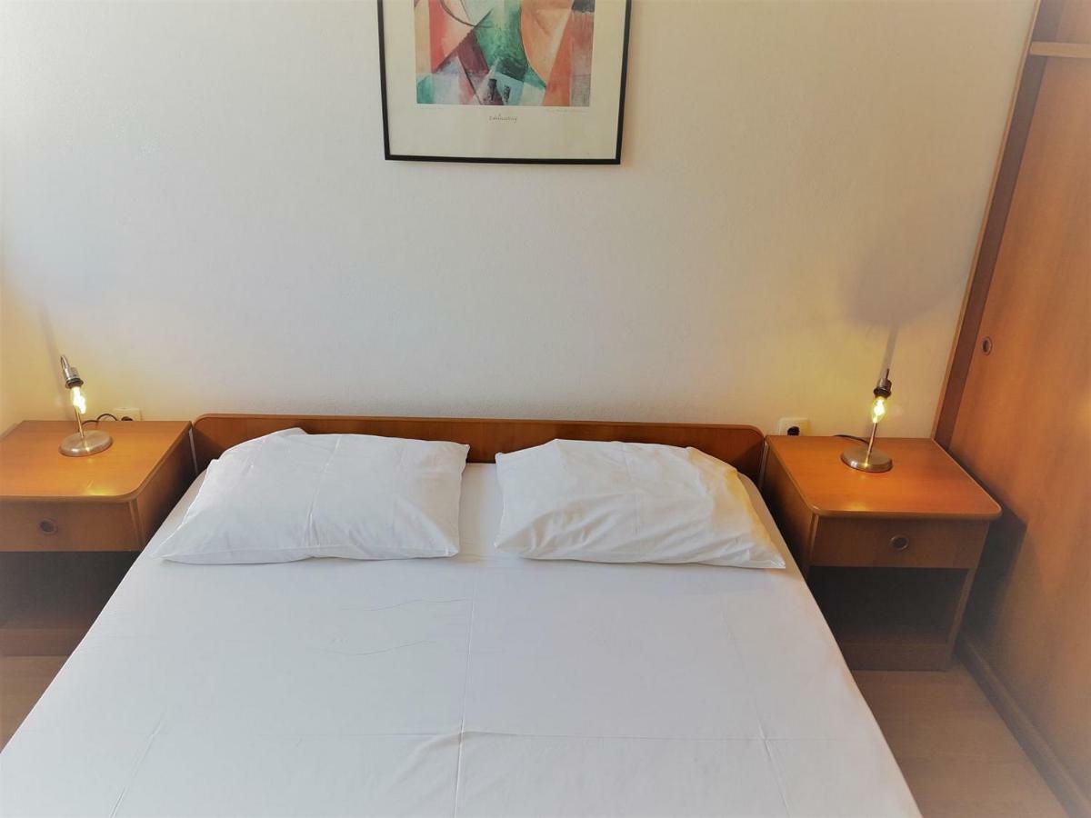 Apartments Vrtlici Stara Novalja Eksteriør bilde