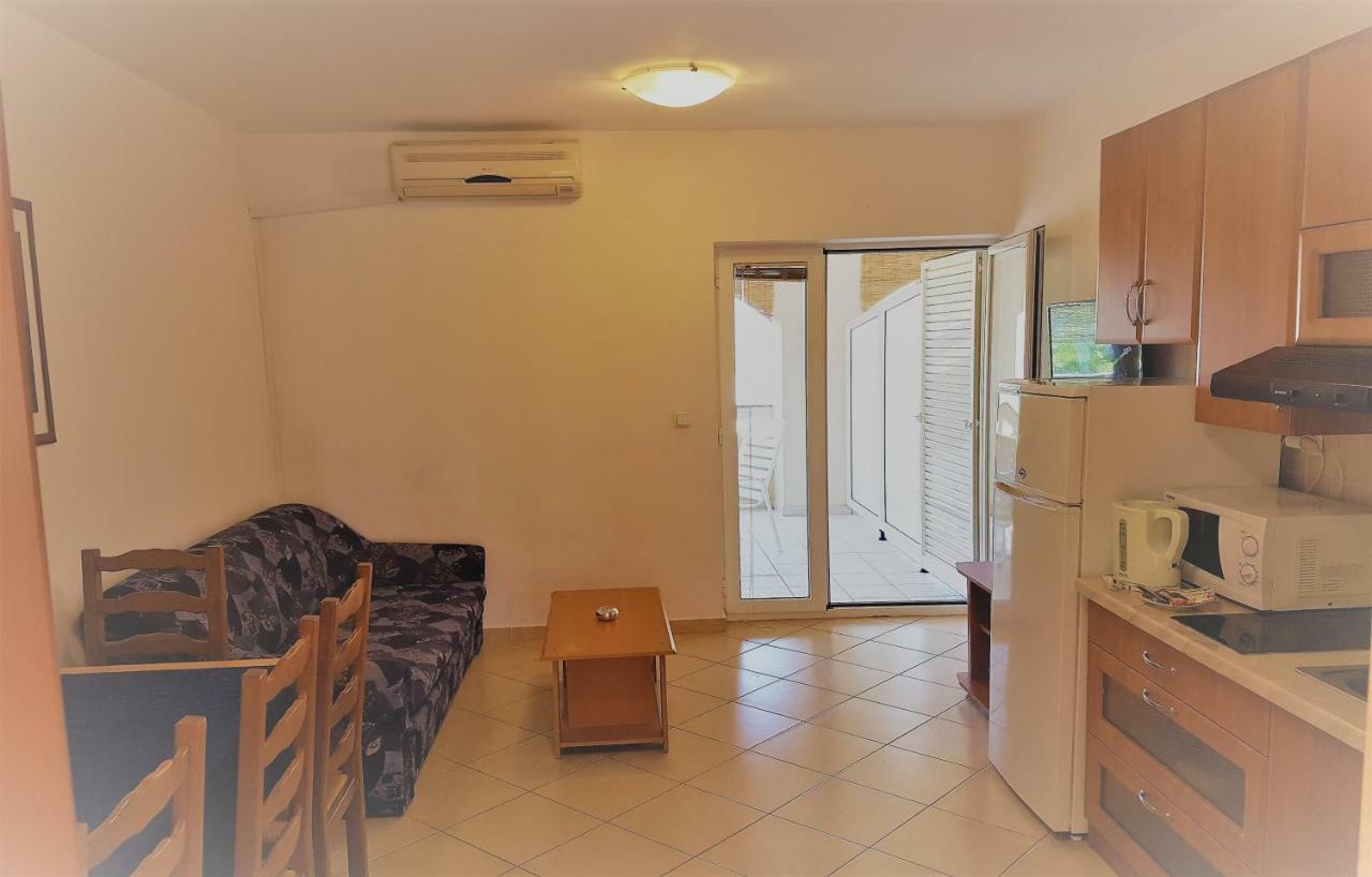 Apartments Vrtlici Stara Novalja Eksteriør bilde